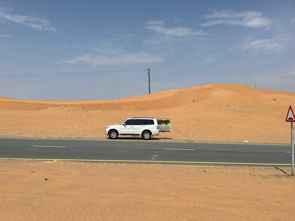 Land Rover Dubai dust