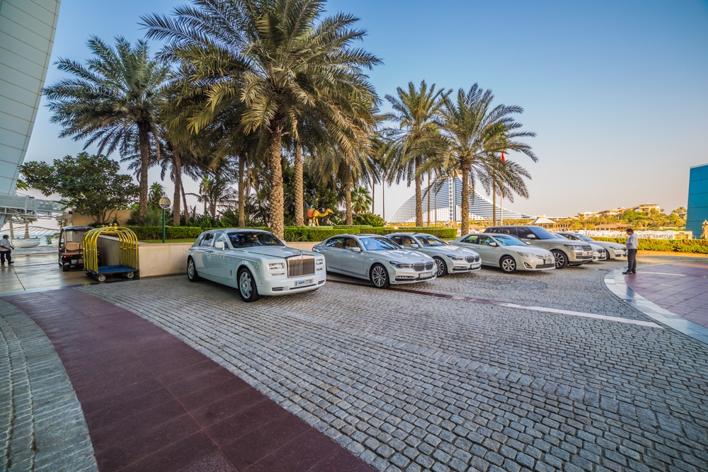 lux cars dubai parking