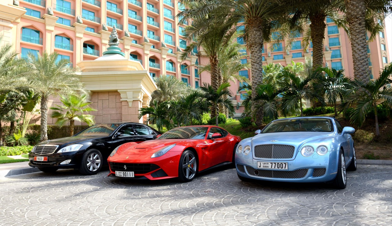 rent luxury cars Dubai