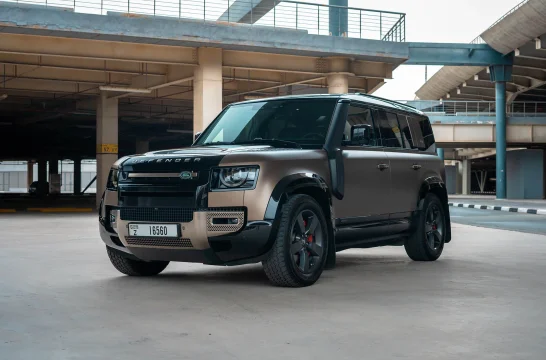 Land Rover içinde Dubai