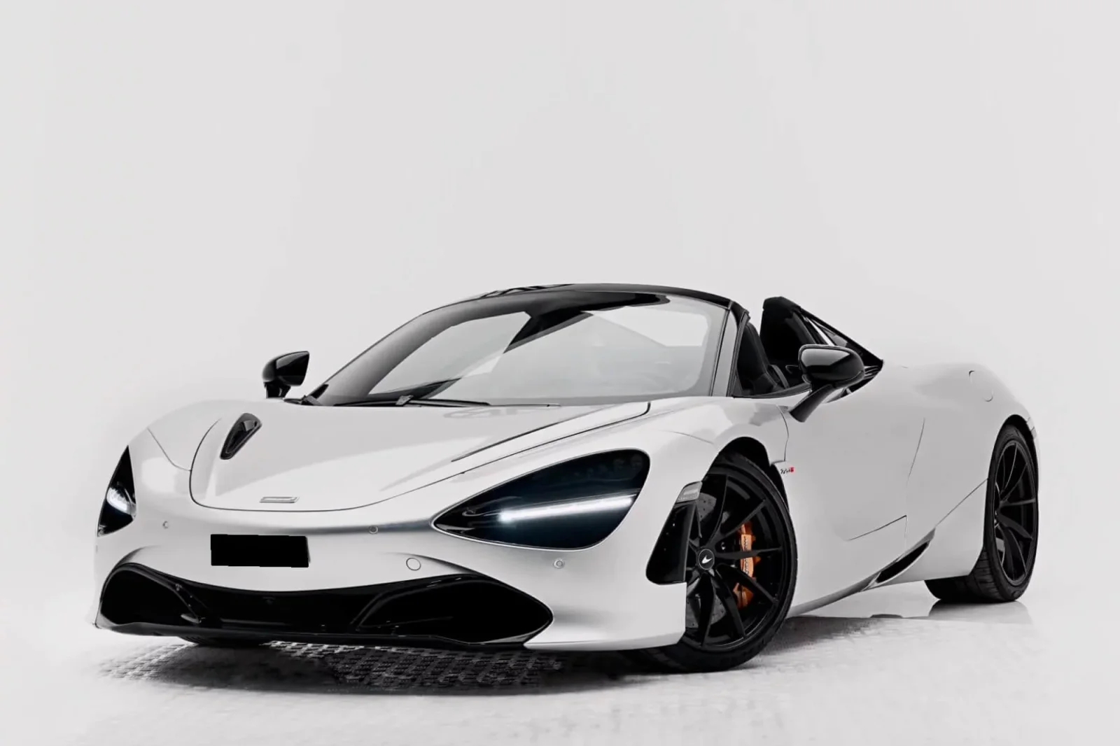 Alquiler McLaren 720S Spider Blanco 2023 en Dubái