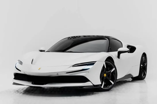 Ferrari SF90 Stradale Spider Blanco 2023