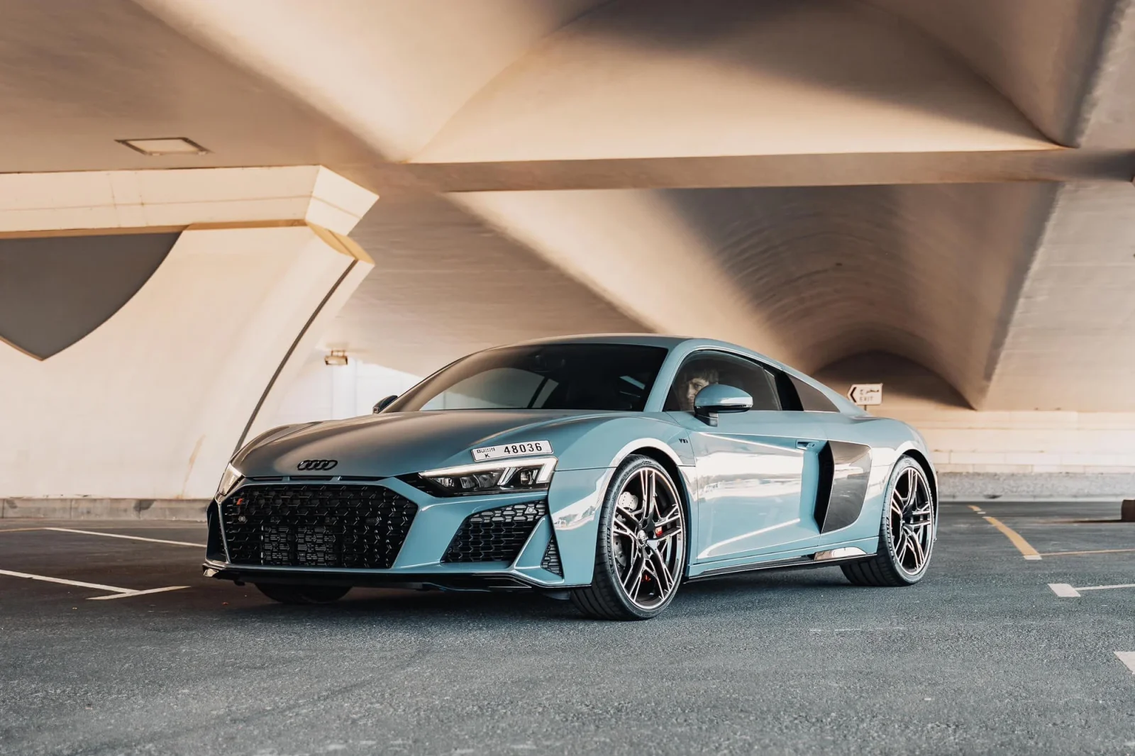 Miete Audi R8  Blau 2023 in der Dubai