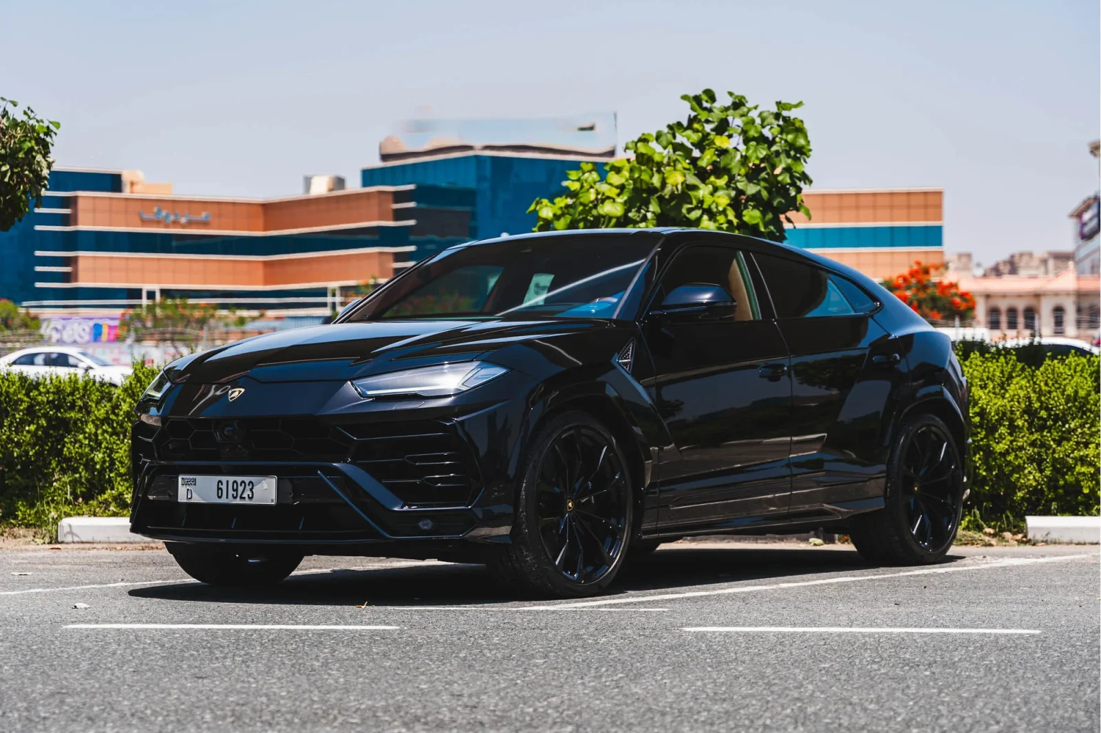 Аренда Lamborghini Urus  Черный 2022 в Дубае