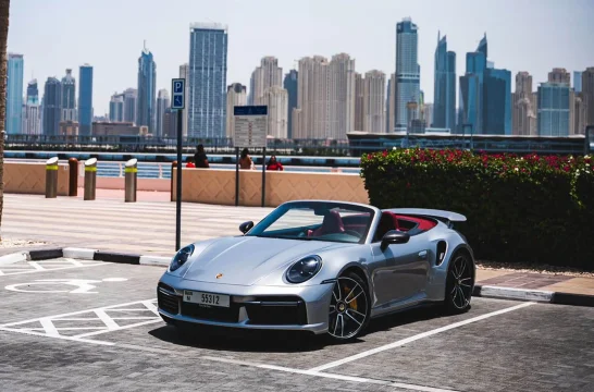 Porsche 911 turbo s cabrio Argent 2024