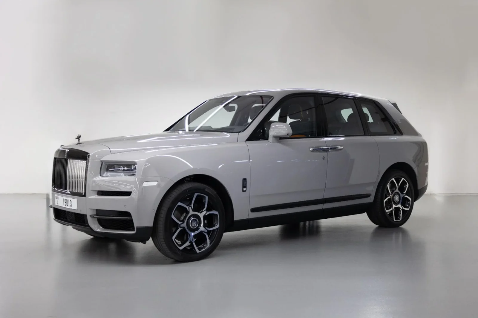 Rent Rolls-Royce Cullinan black badge Grey 2023 in Dubai