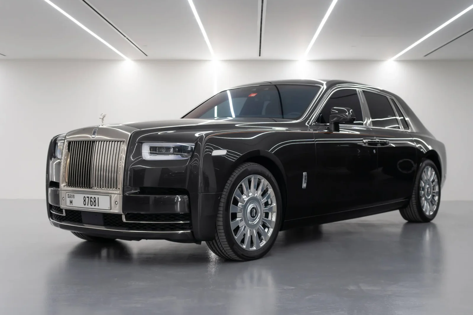 Rent Rolls-Royce Phantom  Black 2022 in Dubai