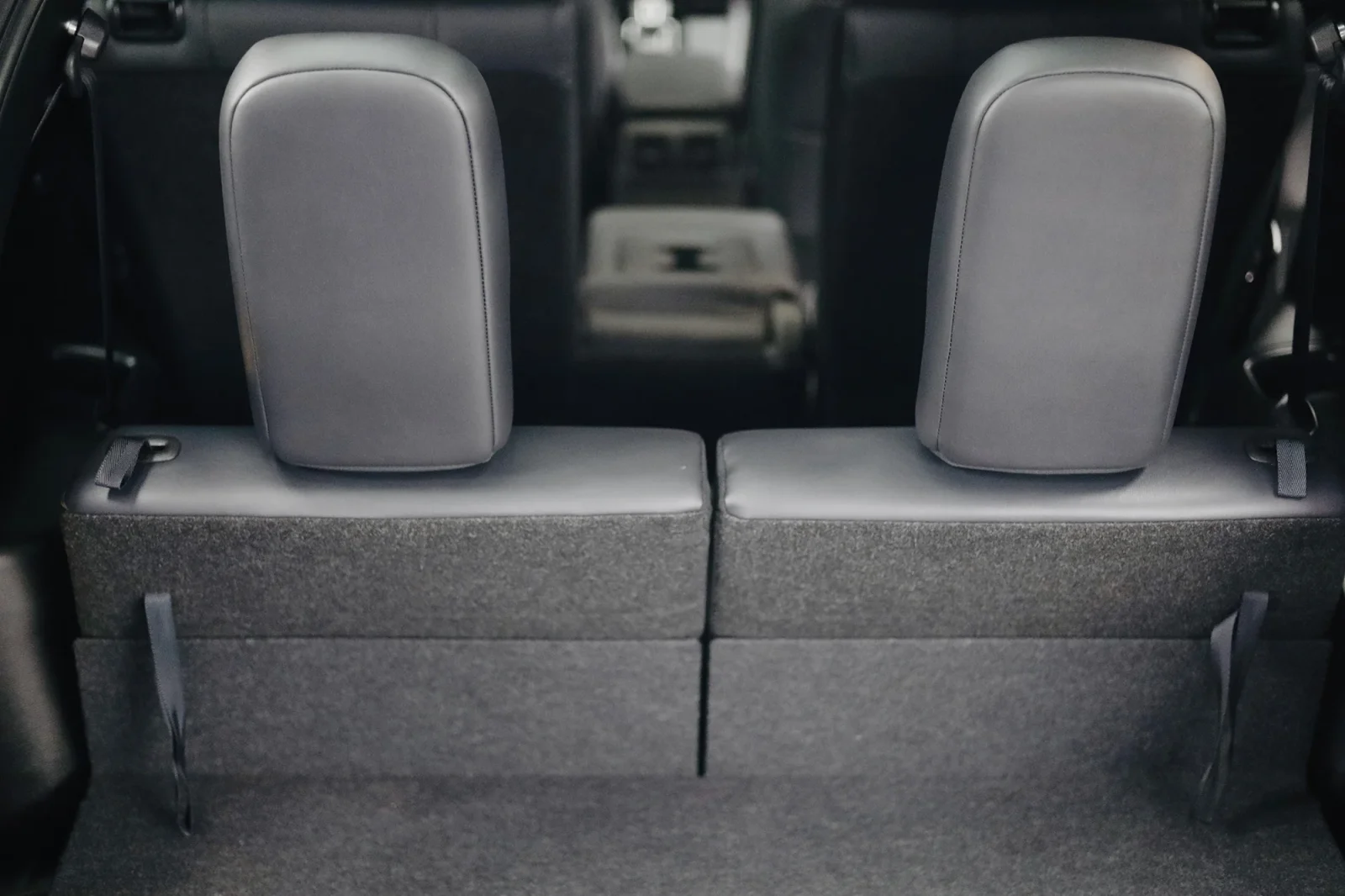 Loyer Mitsubishi Outlander  Brun 2024 en Dubai - 5 