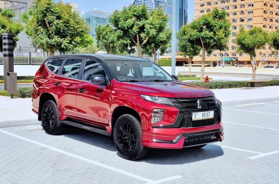 Mitsubishi Montero Sport Красный 2023