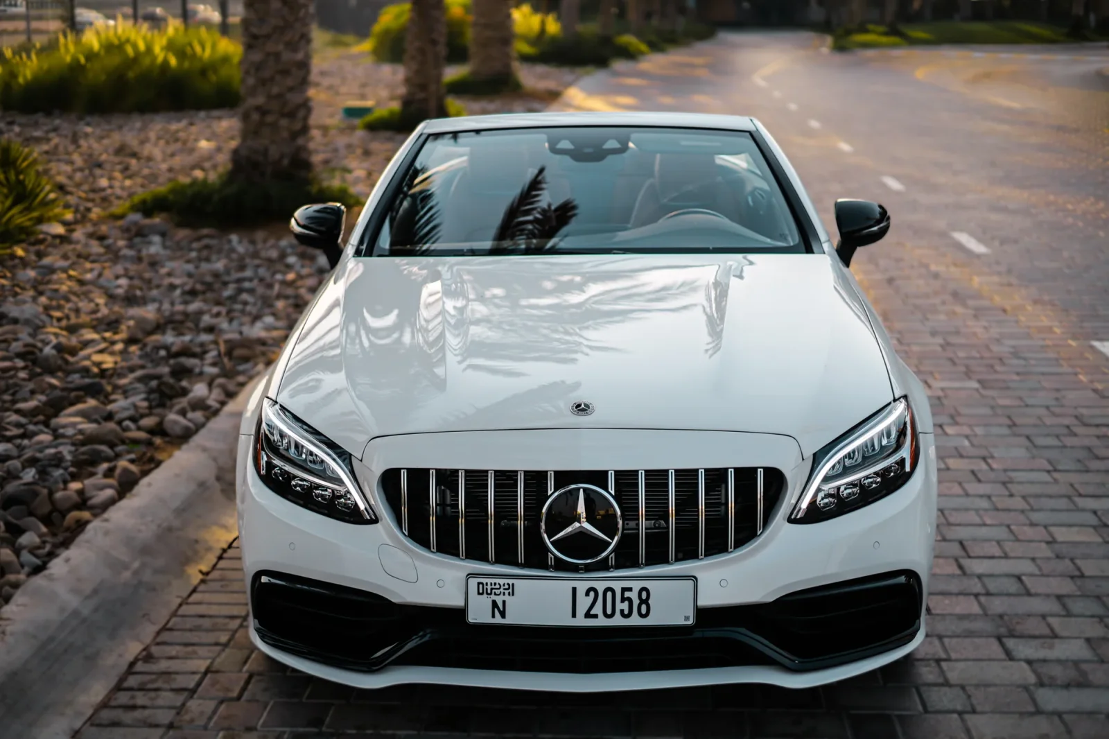Huren Mercedes-Benz C-Class С300 Wit 2022 in Dubai - 6 