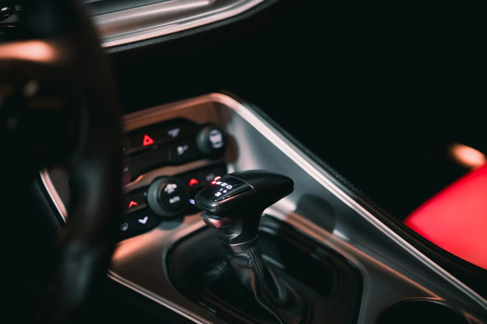 Loyer Dodge Challenger  Noir 2022 en Dubai - 5 