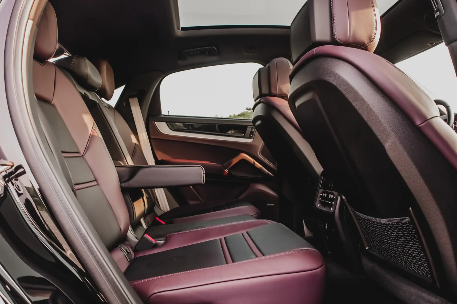 Rent Porsche Cayenne Coupe  Black 2024 in Dubai - 5 