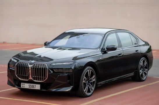 BMW 7-Series 740i Negro 2024