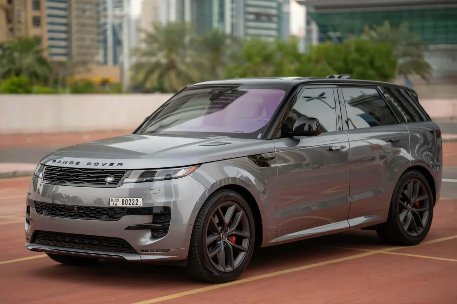 Huren Land Rover Range Rover Sport  Grijs 2023 in Dubai