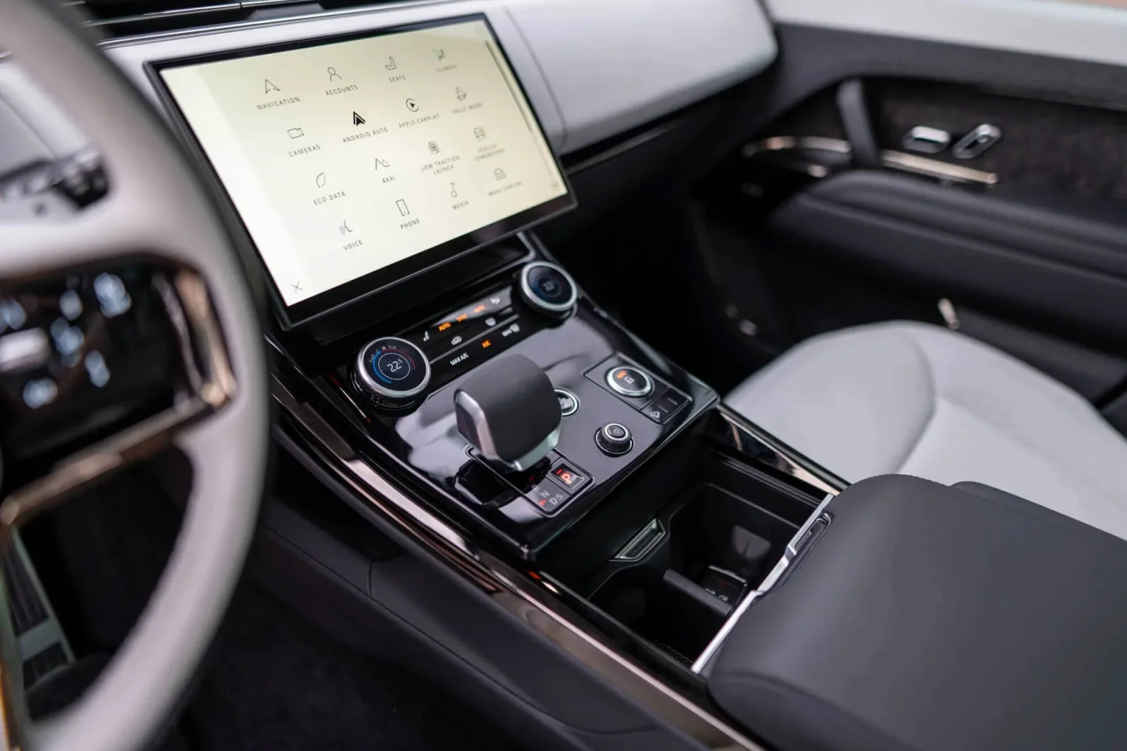 Huren Land Rover Range Rover Sport  Grijs 2023 in Dubai