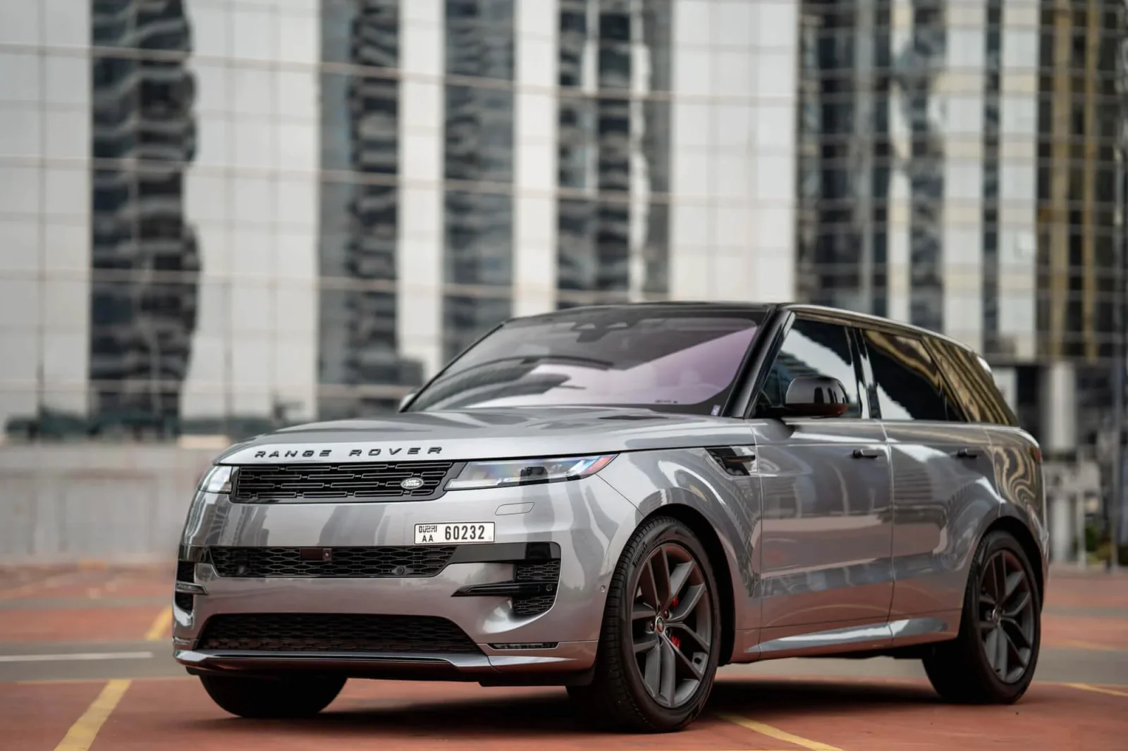 Affitto Land Rover Range Rover Sport  Grigio 2023 in Dubai