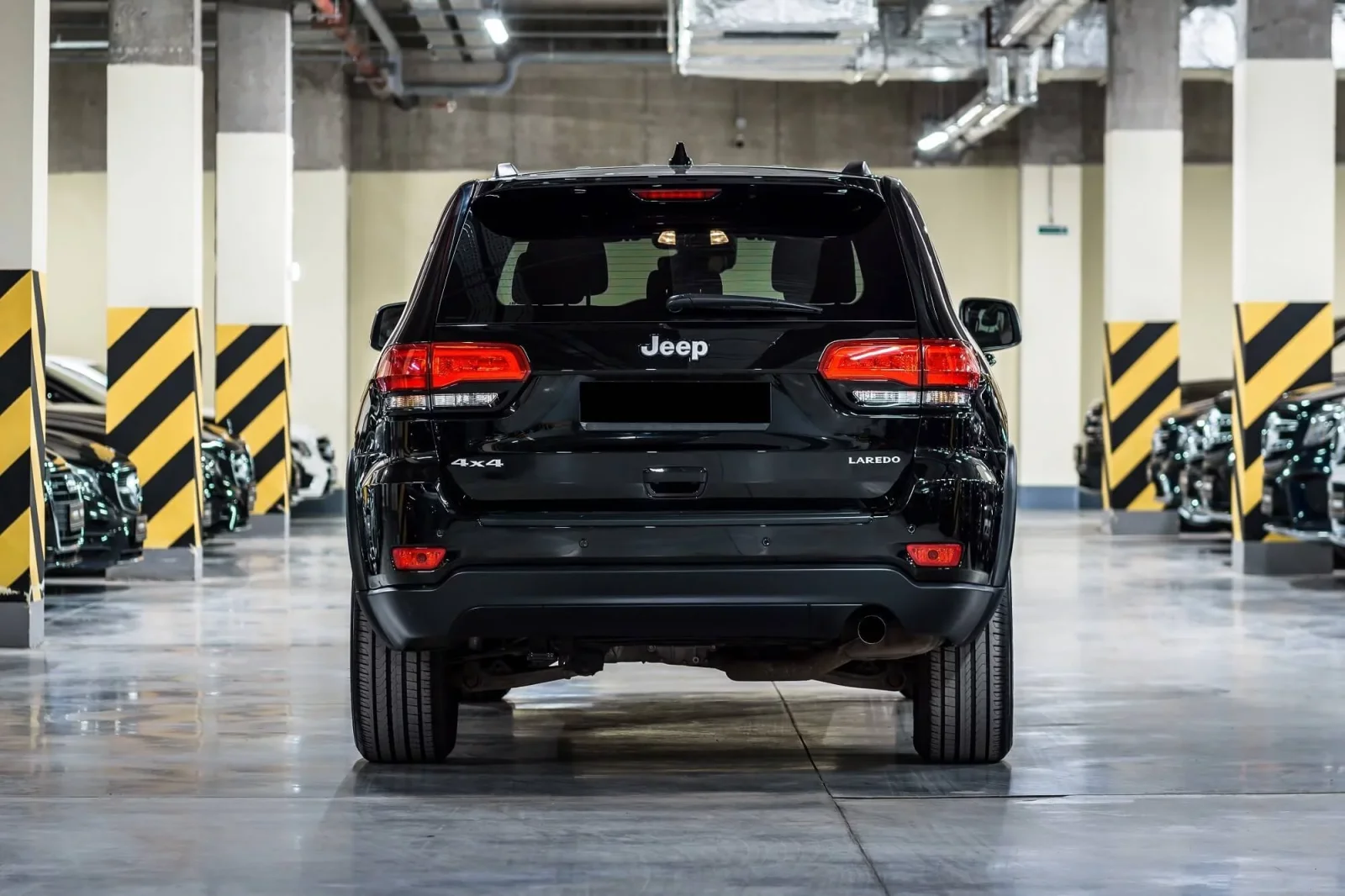 Affitto Jeep Grand Cherokee  Nero 2021 in Dubai - 4 