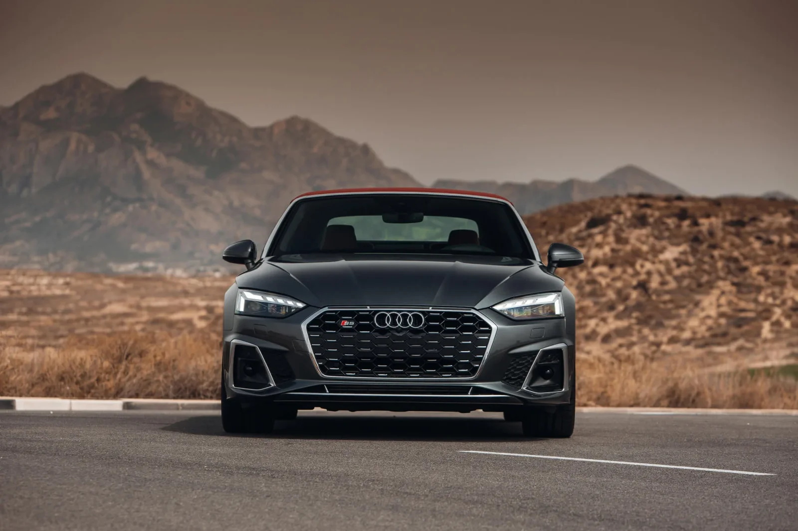 Alquiler Audi S5  Gris 2023 en Dubái