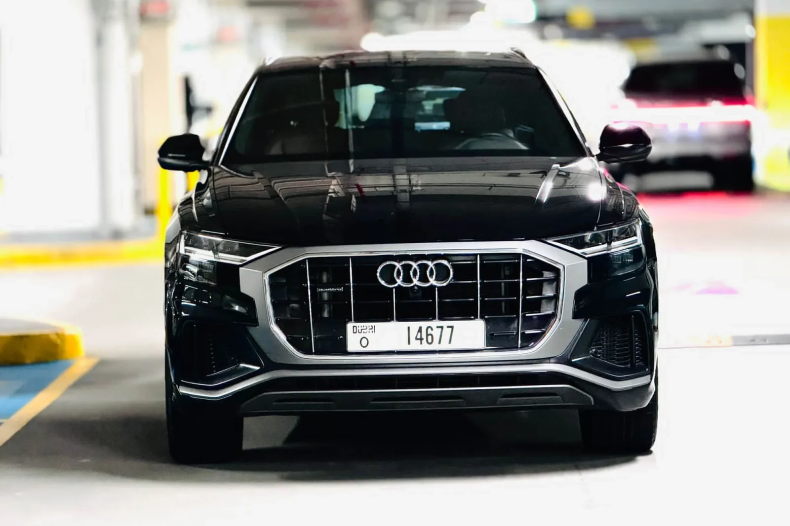 Аренда Audi Q8  Черный 2020 в Дубае