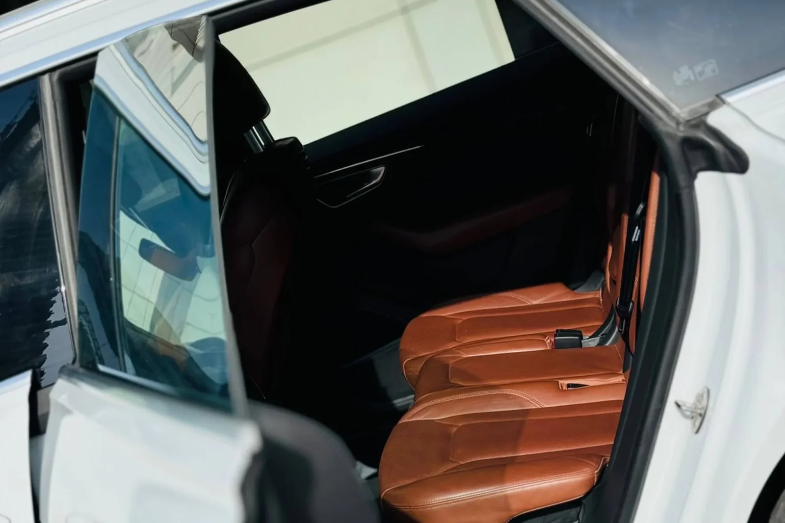 Loyer Audi Q8  Blanc 2022 en Dubai