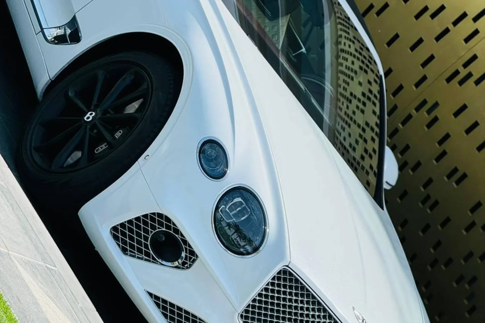 Rent Bentley Continental GTC White 2022 in Dubai