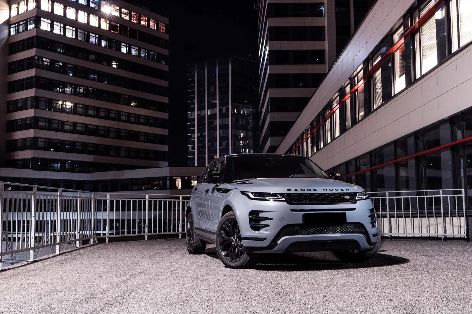 Loyer Land Rover Range Rover Evoque  Gris 2020 en Dubai - 1 
