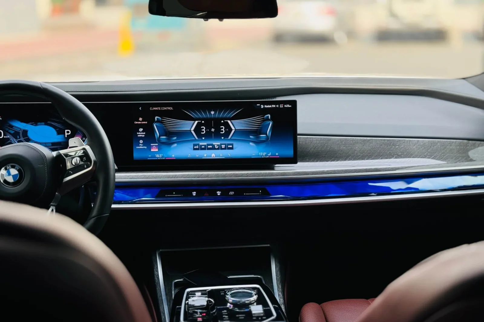 Loyer BMW 7-Series  Blanc 2024 en Dubai