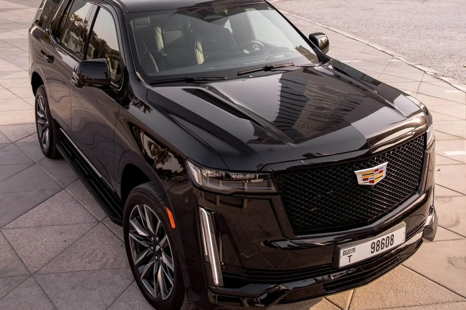 Kiralık Cadillac Escalade  Siyah 2024 içinde Dubai