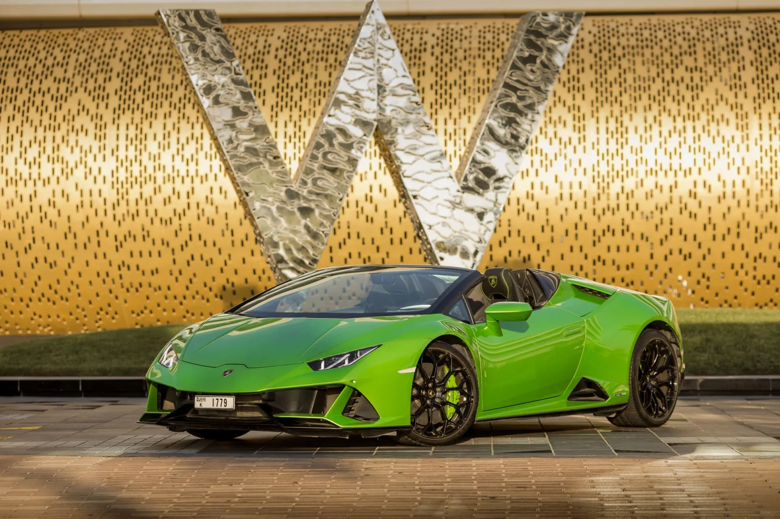 Rent Lamborghini Huracan  Green 2020 in Dubai