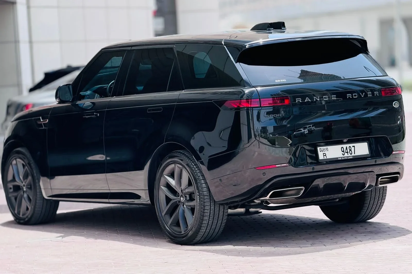 Аренда Land Rover Range Rover Sport  Черный 2024 в Дубае