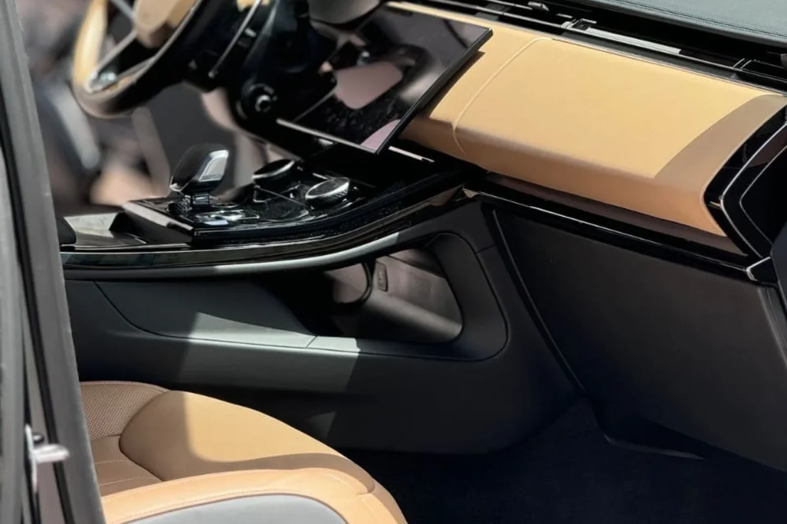 Аренда Land Rover Range Rover Sport  Черный 2024 в Дубае