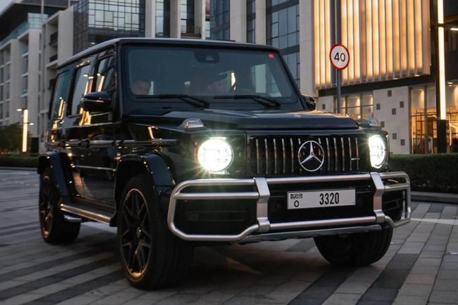 Alquiler Mercedes-Benz G-Class G63 AMG Negro 2020 en Dubái