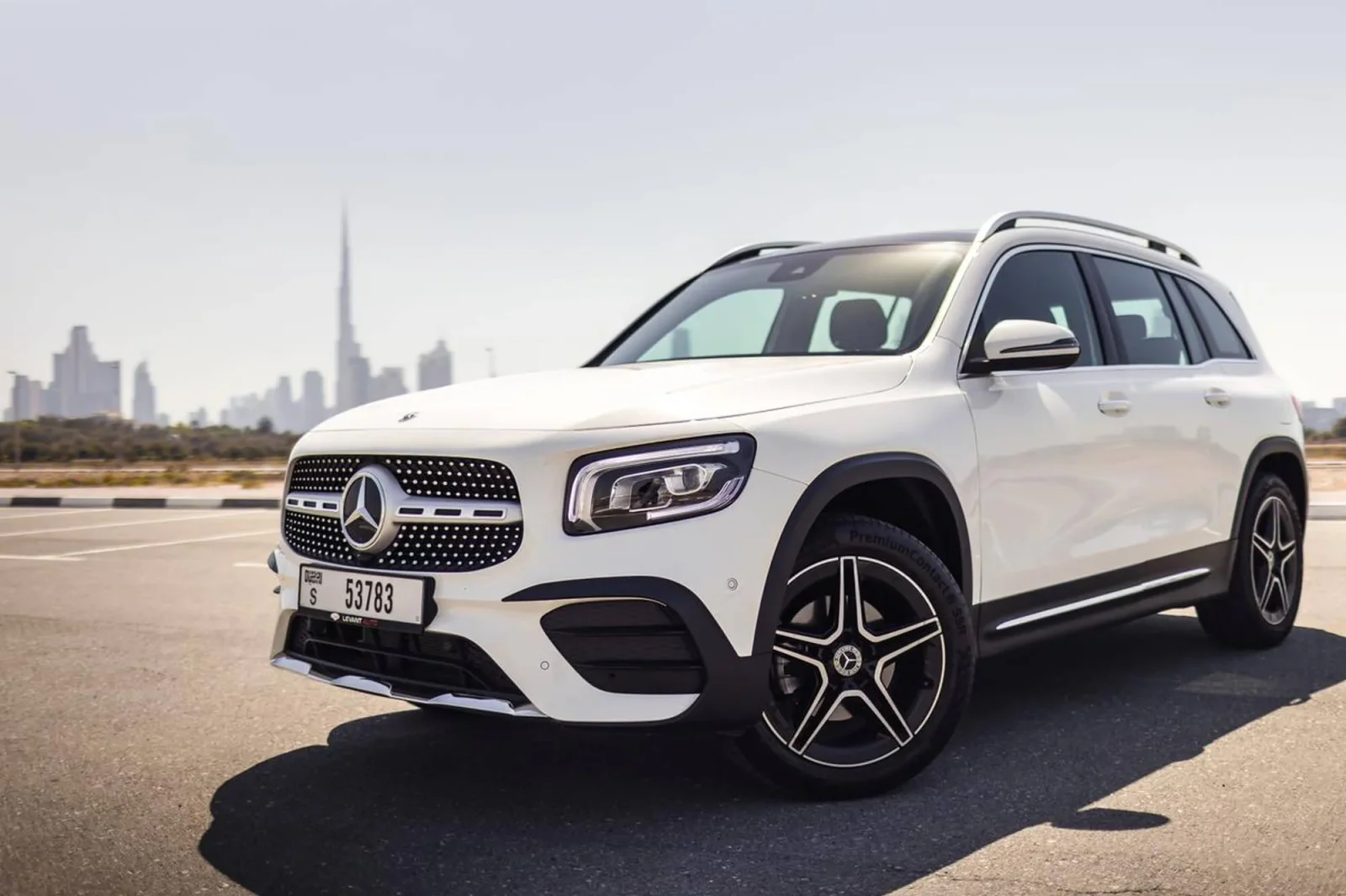 Miete Mercedes-Benz GLB-Class  Weiß 2022 in der Dubai