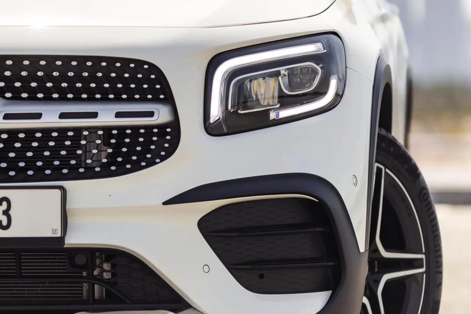 Miete Mercedes-Benz GLB-Class  Weiß 2022 in der Dubai