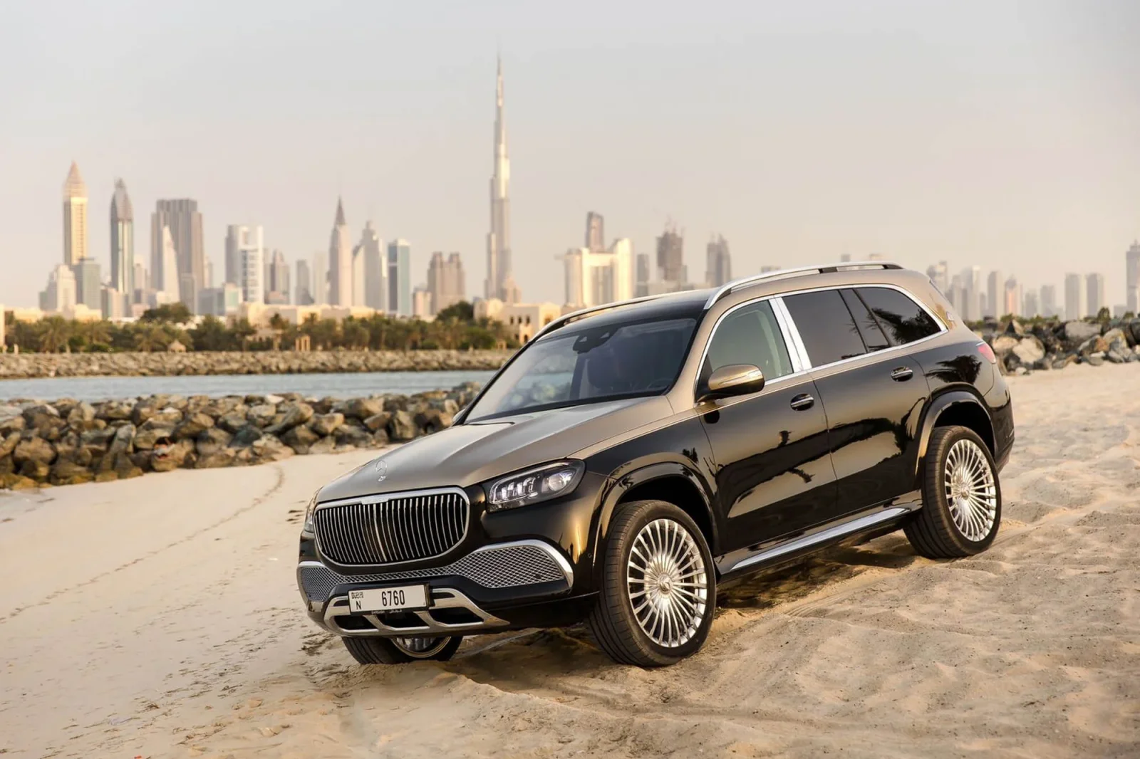 Loyer Mercedes-Benz GLS-Class maybach Noir 2022 en Dubai