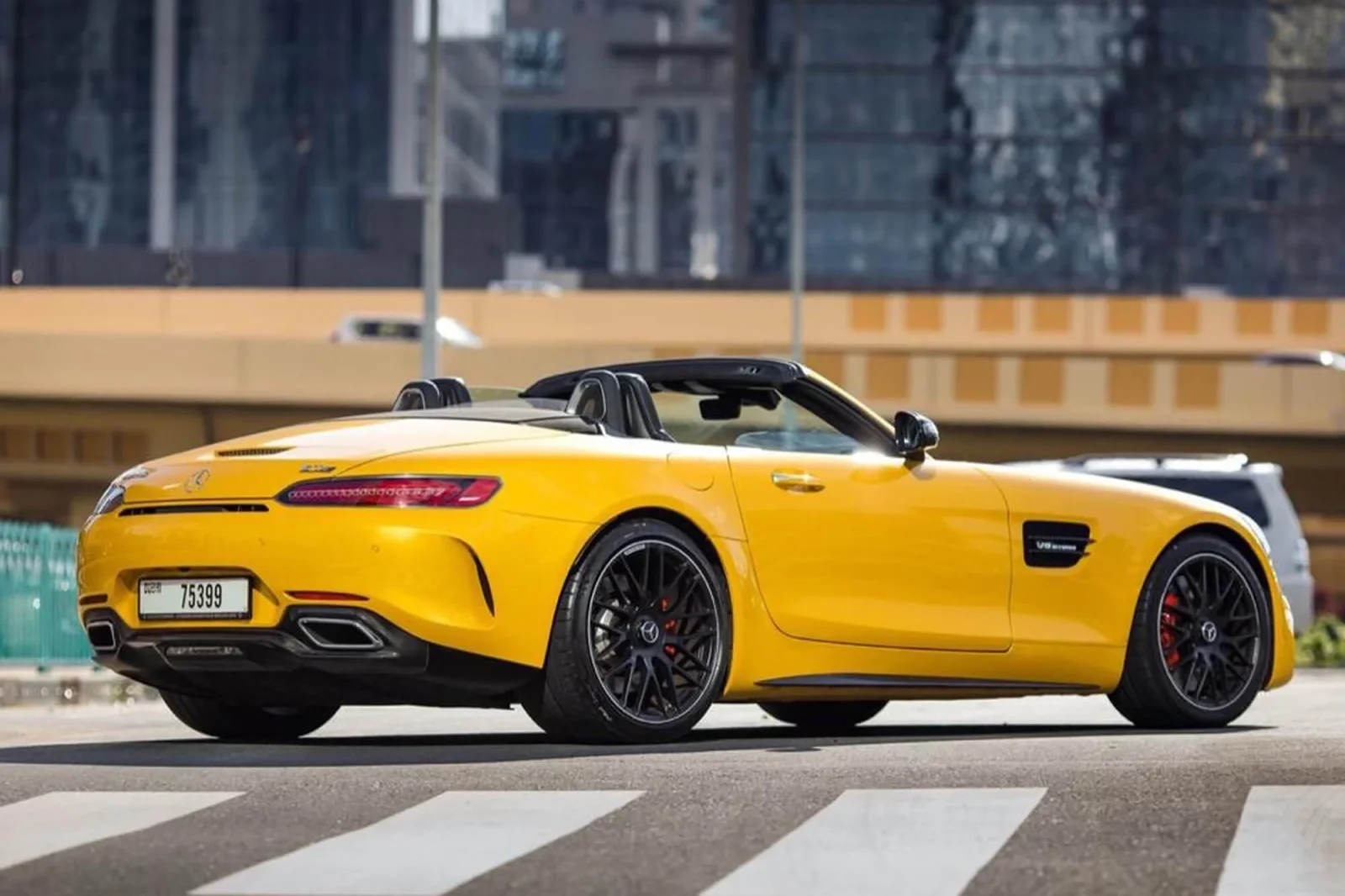 Аренда Mercedes-Benz AMG GT GTC Желтый 2019 в Дубае