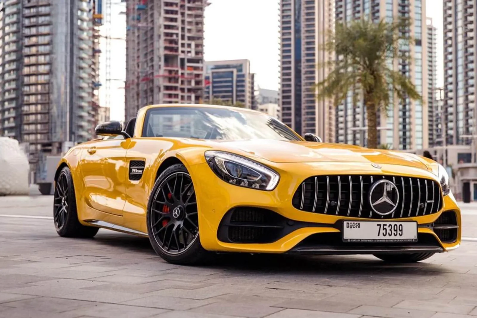Аренда Mercedes-Benz AMG GT GTC Желтый 2019 в Дубае