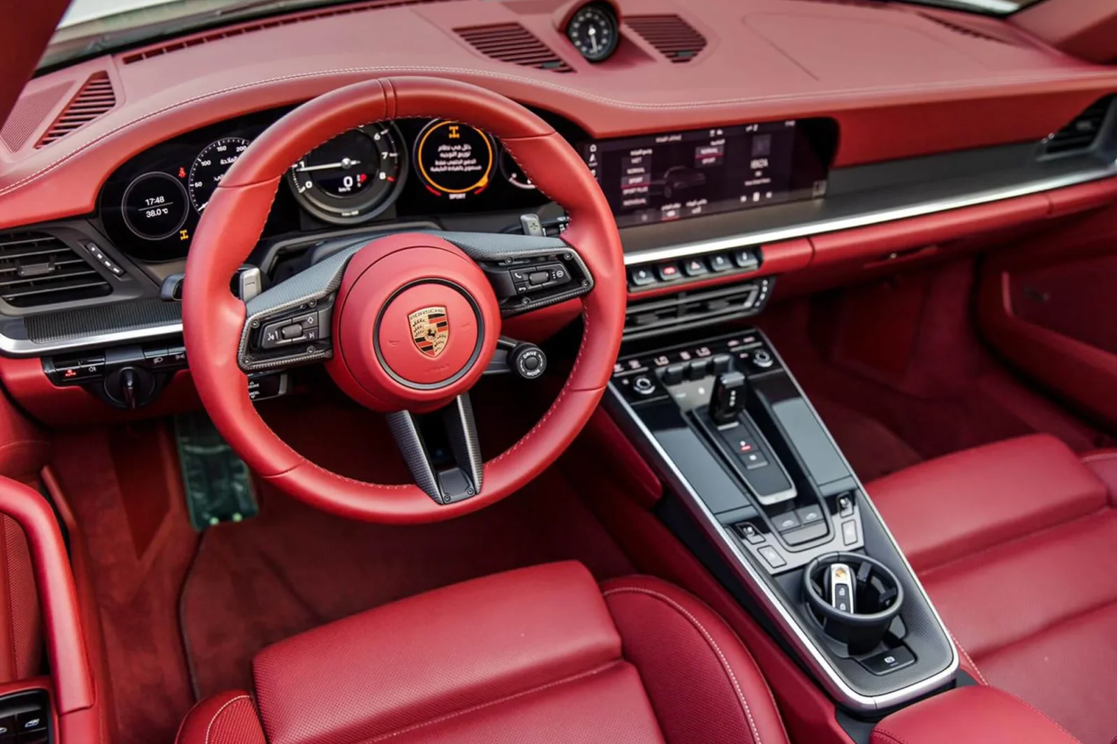 Alquiler Porsche 911 Targa 4s Blanco 2020 en Dubái