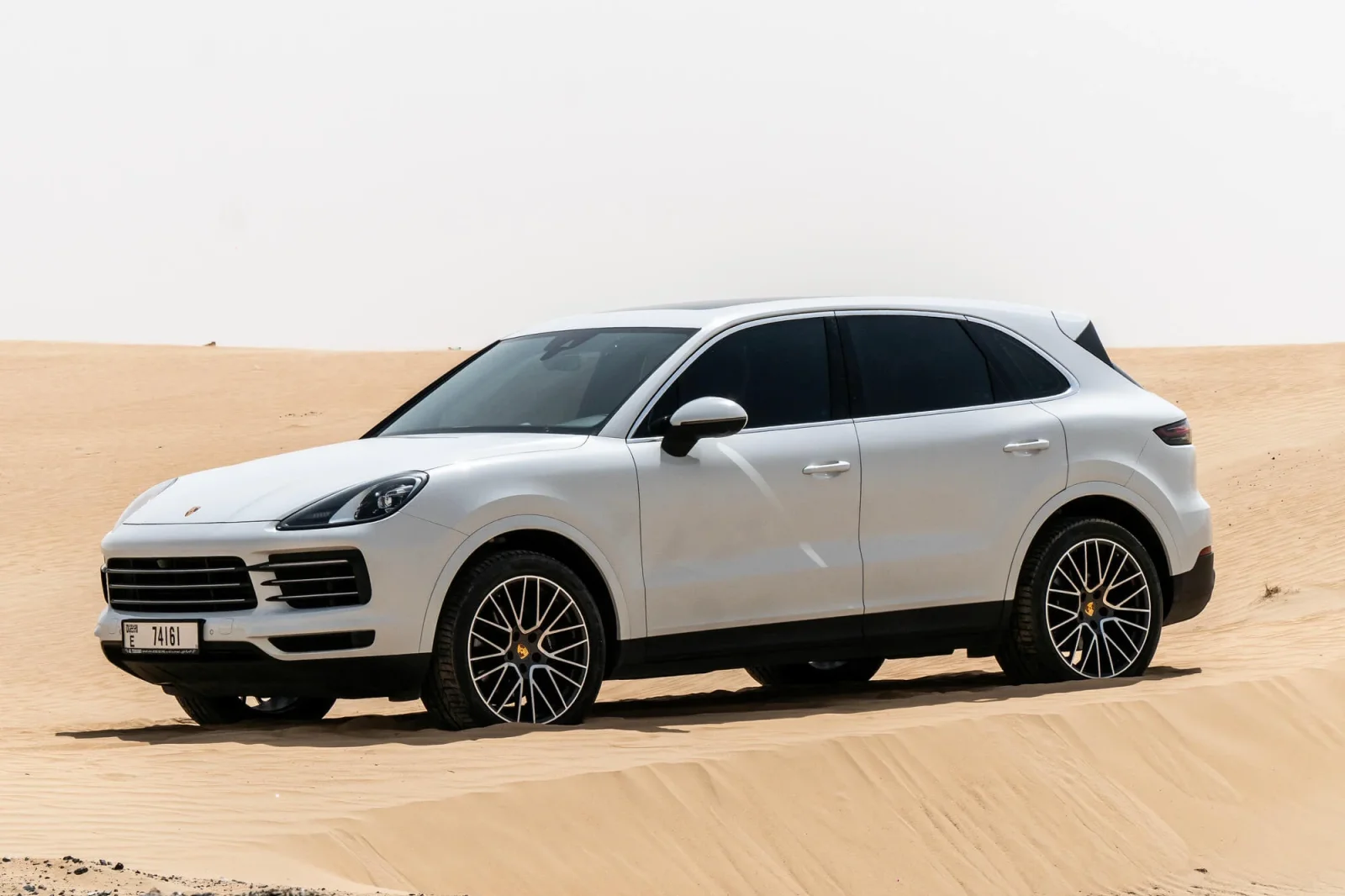 Kiralık Porsche Cayenne  Beyaz 2019 içinde Dubai