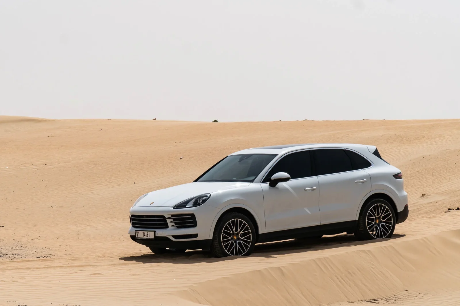 Kiralık Porsche Cayenne  Beyaz 2019 içinde Dubai
