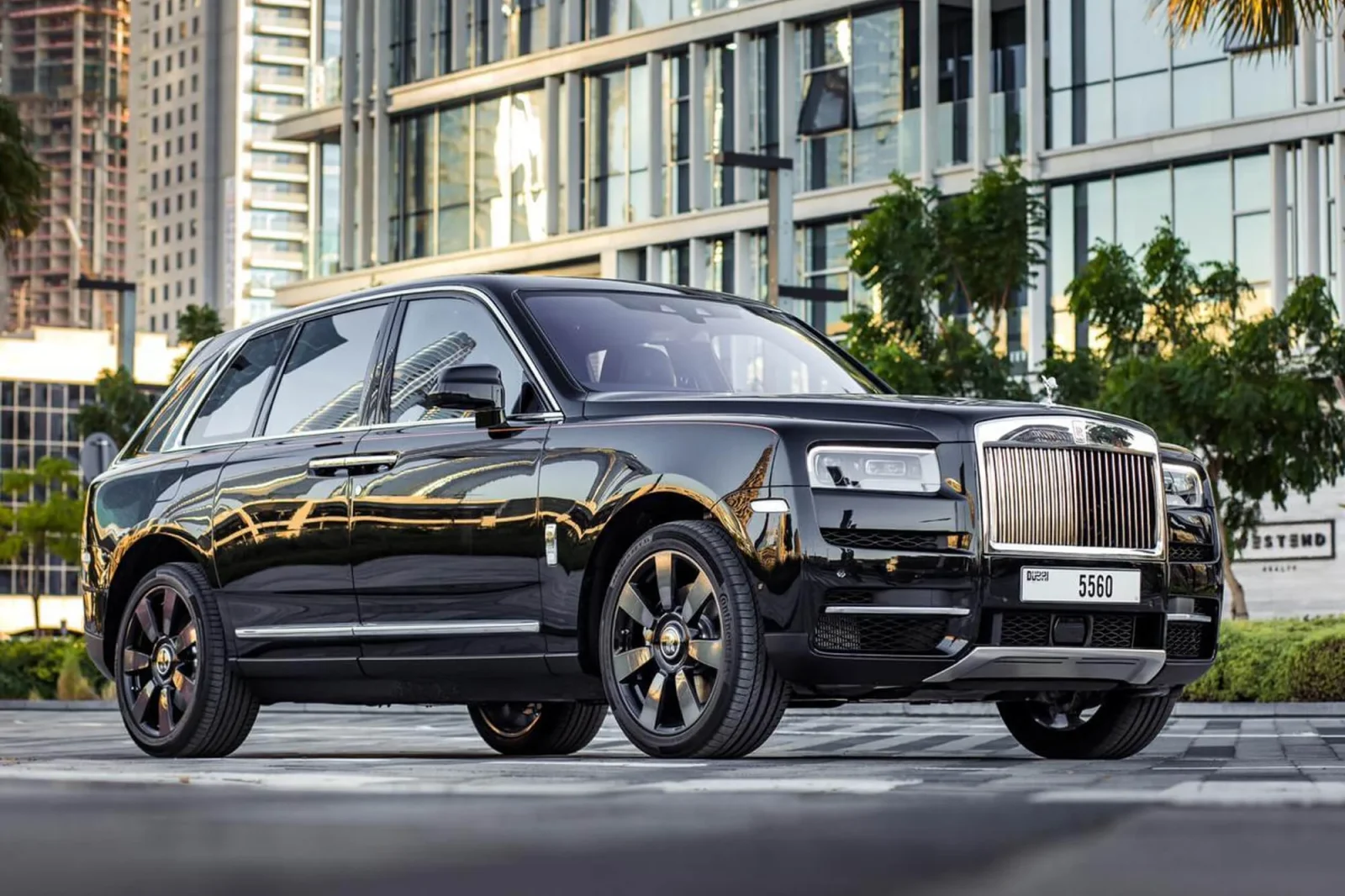 Alquiler Rolls-Royce Cullinan  Negro 2020 en Dubái