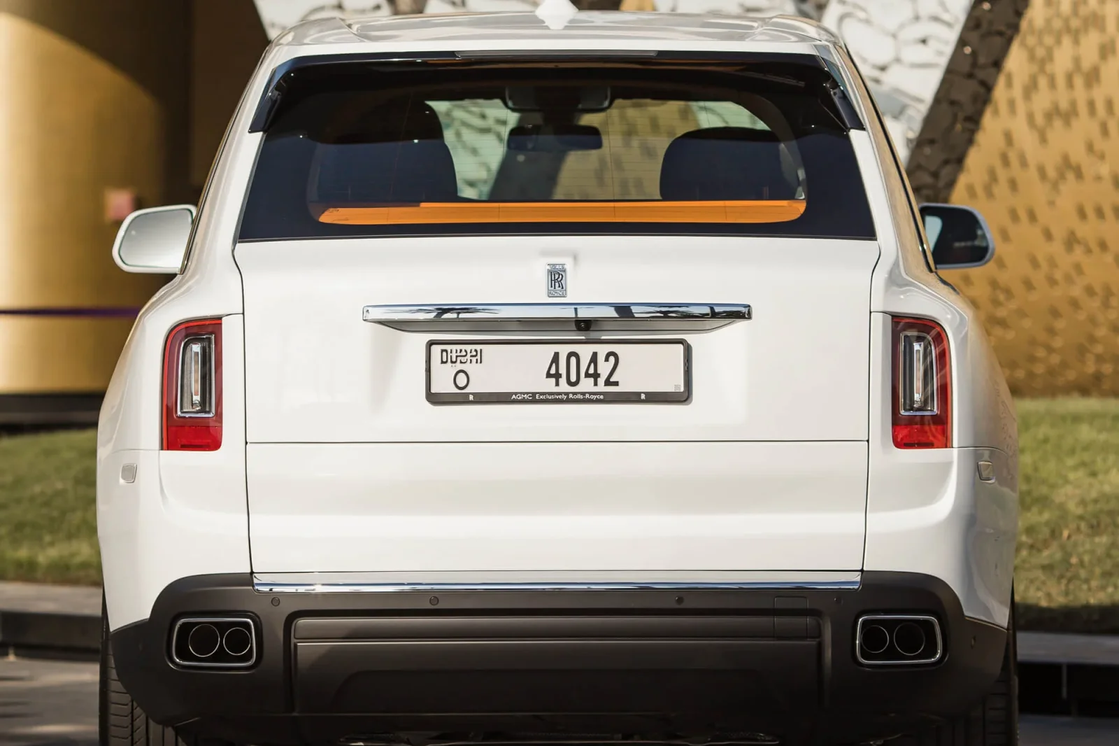Affitto Rolls-Royce Cullinan  Bianco 2022 in Dubai