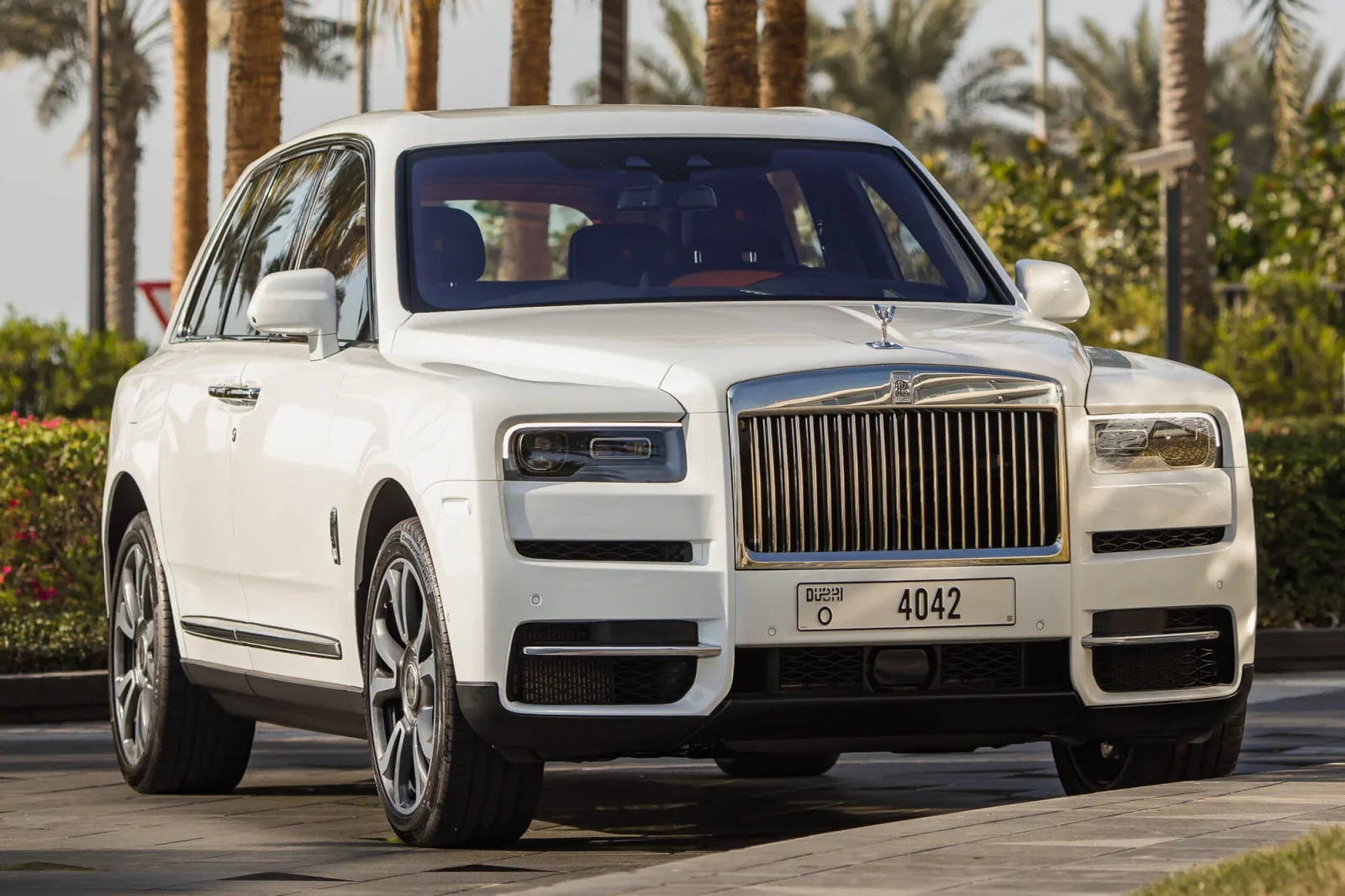 Affitto Rolls-Royce Cullinan  Bianco 2022 in Dubai