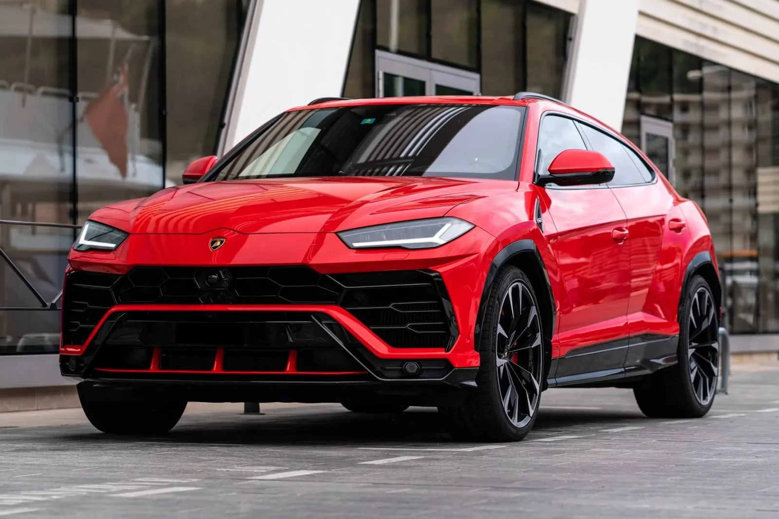 Kiralık Lamborghini Urus  Kırmızı 2021 içinde Dubai