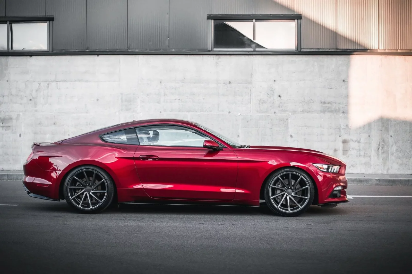 Kiralık Ford Mustang  Kırmızı 2020 içinde Dubai - 3 