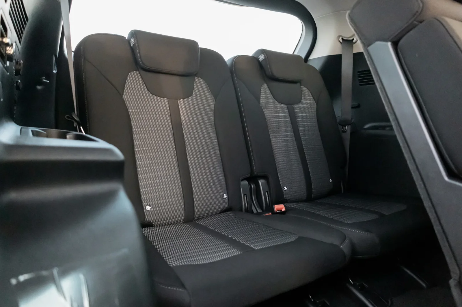 Huren Kia Sorento  Blauw 2024 in Dubai - 5 