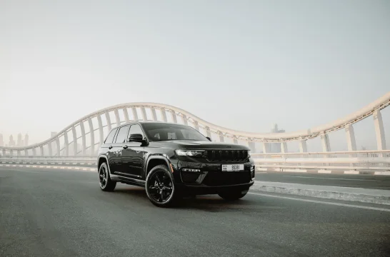 Jeep Cherokee Grand Noir 2023