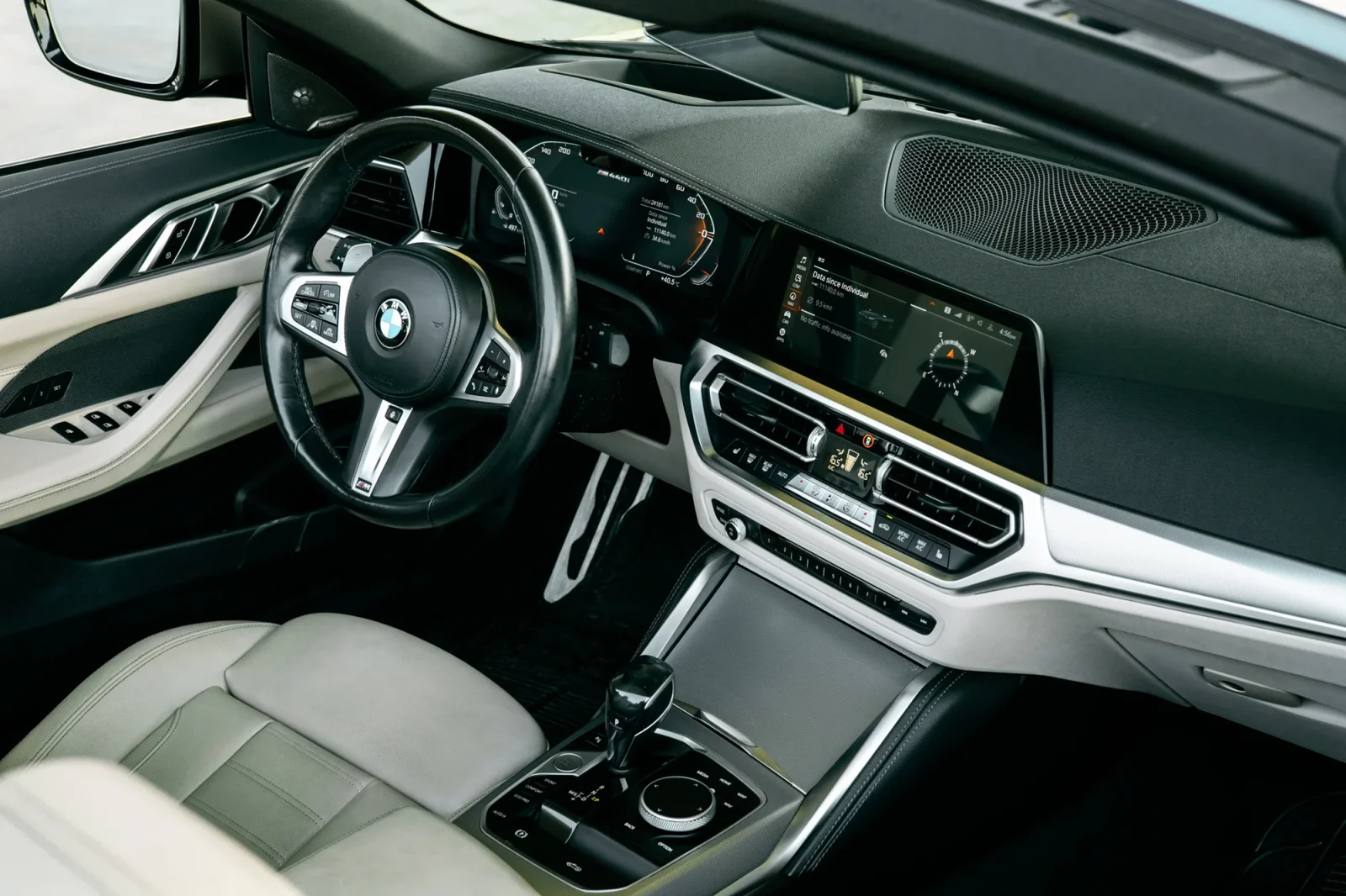 Huren BMW 4-Series M440 Blauw 2021 in Dubai - 3 