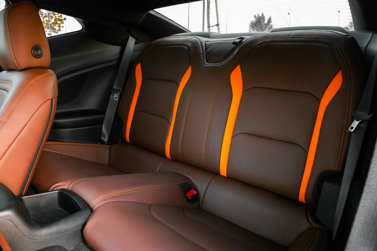 Huren Chevrolet Camaro  Wit 2022 in Dubai