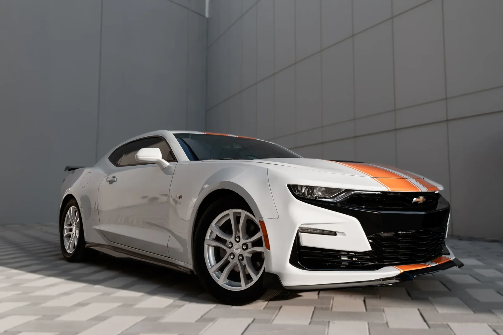 Huren Chevrolet Camaro  Wit 2022 in Dubai